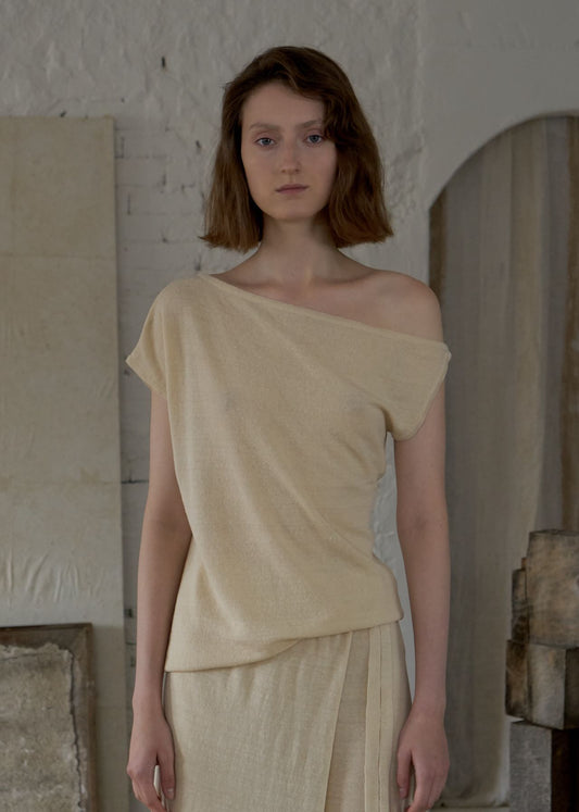 Unbal Off-Shoulder Knit